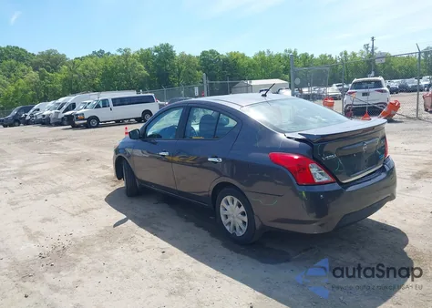 2015 Nissan Versa 1.6 Sv z USA, uszkodzony, nr VIN 3N1CN7AP3FL834359